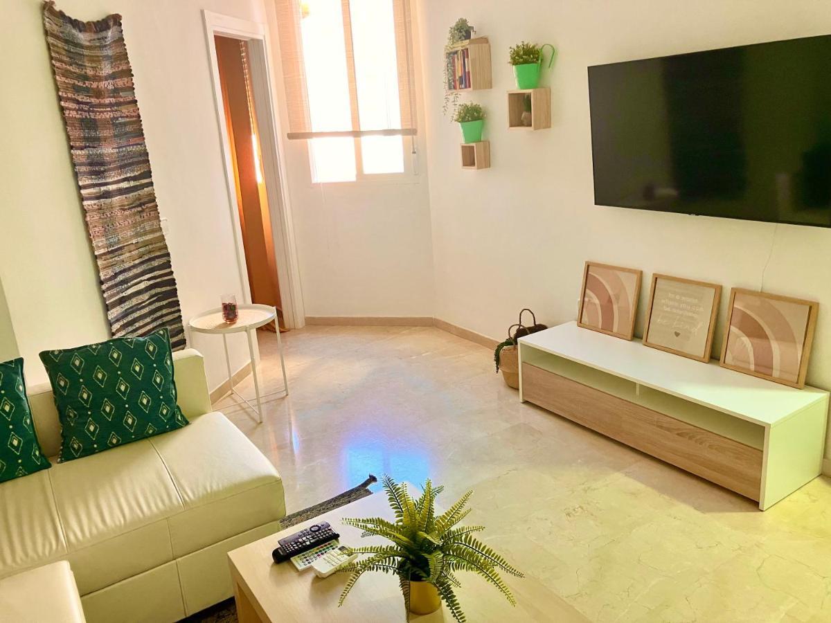 Moderno Apartamento Junto A La Playa Y El Centro Fuengirola Extérieur photo